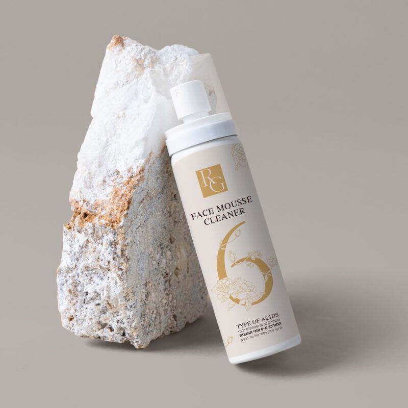 מקציף לניקוי פנים 6 חומצות