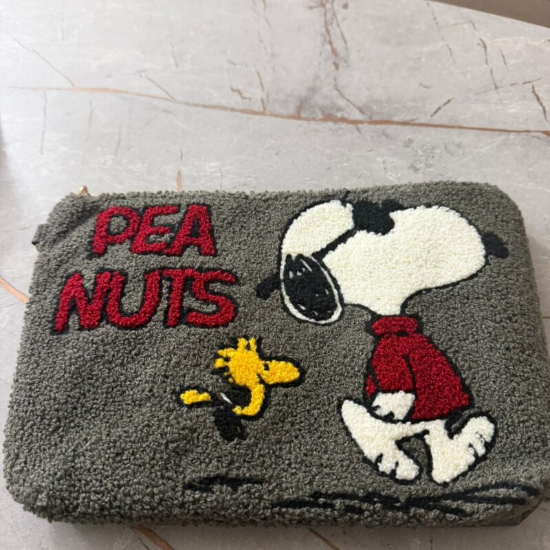 תיק איפור מצמר סנופי